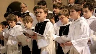 Douce Nuit, Noël Nouvelet, Chant Joyeux de Noël - Petits Chanteurs Sainte-Croix de Neuilly / paroles