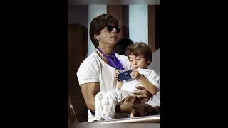 Shahrukh Khan Cute babyAbram Khan daughter Suhana Khan Aryankhan gaurikhan#new#status #srk #short ❤️