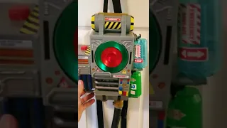 Extreme ghostbusters proton pack and Trap review.