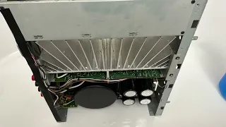 Harman Kardon PA2400 cleaning up and fixing one not working channel.
