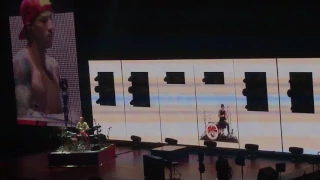 Josh Dun drum battling himself