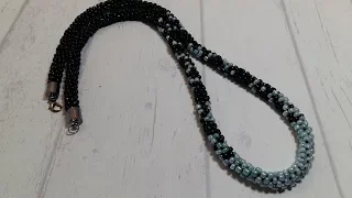 Как плести колье из бисера на кумихимо. (How to weave a necklace of beads on kumihimo.)