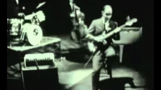 Joe Pass plays Fender Jaguar