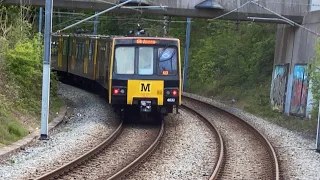 Metrocars 4003/4032 at Chillingham Road (May 12 2021)