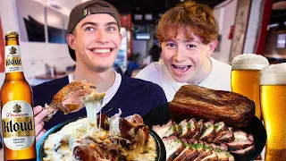 British Uni Students try Korean Chicken and Beer for the First Time!!