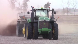 470 hp John Deere 9470R 4wd Tractor with a 30ft Chandler Spreader