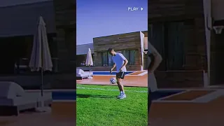 Ronaldo with some freestyle skills in his garden 🤩😮‍💨