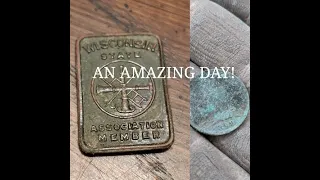Treasure from my Hometown in Wisconsin! Metal Detecting Dawn til Dusk with the Minelab Equinox 800