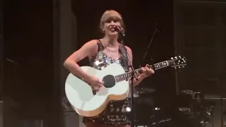 Taylor Swift - Anti Hero Live At The 1975 Concert In London