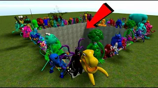 SPARTAN KICK NEW ALL GARTEN OF BANBAN VS GIANT PIT In Garry's Mod?!