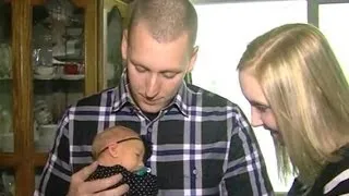 Soldier Dressed as Santa Gets Unexpected Surprise From Pregnant Wife