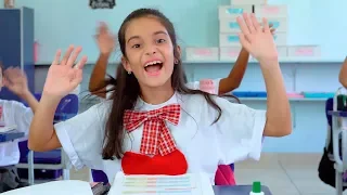 Let's go to school - Yasmin Verissimo [PORTUGUESE]