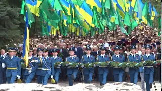 Харьков 9 мая 2018 возложение венка в День победы на Мемориале Славы