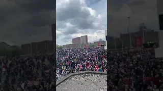 Angry Manchester united fans Storming Old trafford #glazersout| Never before seen footage