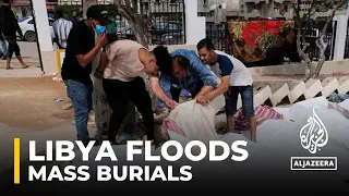 Libya floods: Mass burials in eastern city of Derna