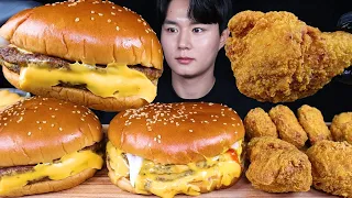 ENG SUB) ASMR FIRE DOUBLE CHEESEBURGERS & FRIED CHICKEN EATING SOUNDS MUKBANG 치즈버거 치킨 먹방ASMR MUKBANG