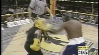 Beetlejuice from the Howard Stern Show in a real Boxing Fight