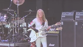 Lita Ford - "Black Leather Heart / Close My Eyes Forever" (5/6/23) M3 Rock Festival