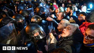 Thousands protest in Georgia after parliament backs ‘foreign agent’ bill - BBC News