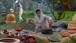Cooking Masala Handi Chicken Curry With Tandoori Roti in Village Kitchen Il