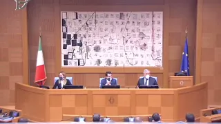 Meloni: Conferenza stampa del centrodestra. Seguiteci in diretta dalla Camera dei Deputati.