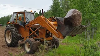 Valmet 702 ja pieni kansanlaulu