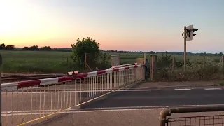 Quarrington Level Crossing (Lincolnshire) Tuesday 21.05.2019