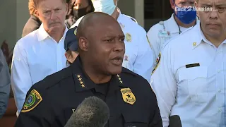 Astroworld Festival security guard feels prick in neck before falling unconscious, HPD Chief says