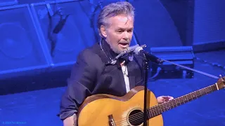 John Mellencamp on fans screaming during his acoustic set, live in San Francisco, Mar. 17, 2023 (4K)