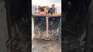 Сгоревший украинский БТР-4 в Мелитополе