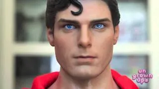 Ungrownups Video Transmission: Hot Toys MMS 152 Christopher Reeve Superman