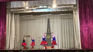 Танцювальний колектив "Молодички"!