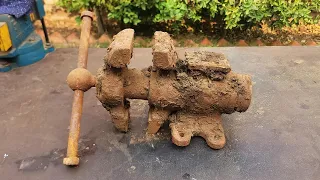 💡Genius Man Restoring Dirty Double Jaws Bench Vise || Rescue & Repair Vintage Rusty Tools