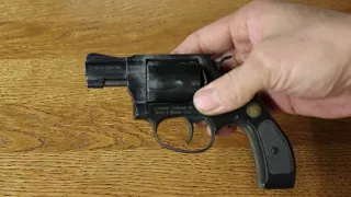 Vorfürung Smith & Wesson Revolver
