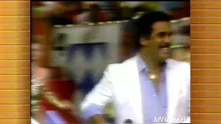 Agepê canta "Vai acontecer" no Cassino do Chacrinha (1985)