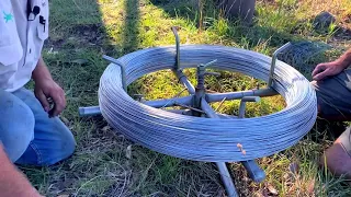 How to put a roll of wire on a Wire Spinner? | Hello Fencing