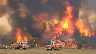 Monstrous weekend fires expected in Australia, 'leave now' warn officials