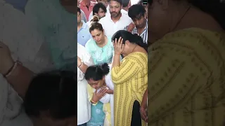 Ankita Lokhande LAUGHING At Father Funeral 😨