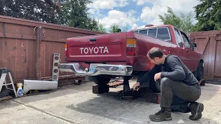 May 27, 2024 замена и сварка глушителя на батеном ￼трачке Toyota pickup