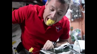 How to eat pudding in space