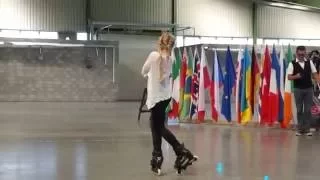 11 летняя девочка на роликах, рекордсменка Европы. А сколько раз она упала на тренеровках?