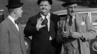 Laurel & Hardy - The Βomb