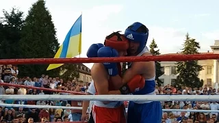 Бокс Луцьк 24.08.2016 69кг Музалов Володимир, Демчук Ілля  День Незалежності України 2016 БОКС