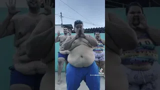 Los gordos bailando