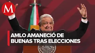 AMLO inicia mañanera cantando y de buen humor