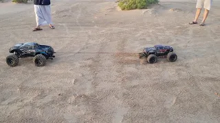 Traxxas XMAXX 8S VS HPI Savage  Flux 4S Tug of War