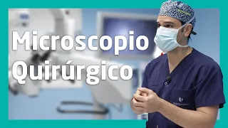 Dr. Hernández explica el uso del Microscopio en quirófano para la cirugía de columna