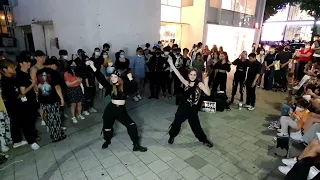 SATURDAY. BLACK MIST. LIA WITH HER SISTER. BEAUTIFUL FASCINATING PERFORMANCE. HONGDAE STREET.