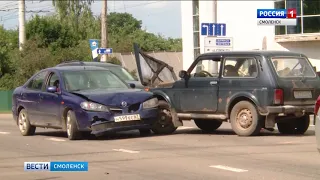 Массовое ДТП спровоцировало пробку в Промышленном районе Смоленска