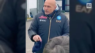 Napoli, Spalletti ai giovani tifosi: "Perché non siete a scuola?"